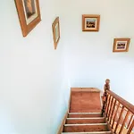 Charming 4-Bed Pet Friendly House In Liverpool